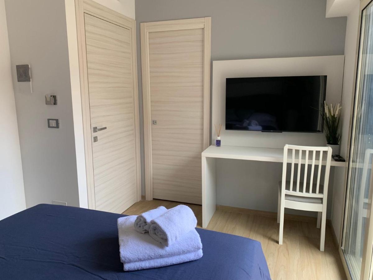 Casa Vacanze Elegance Катания Экстерьер фото